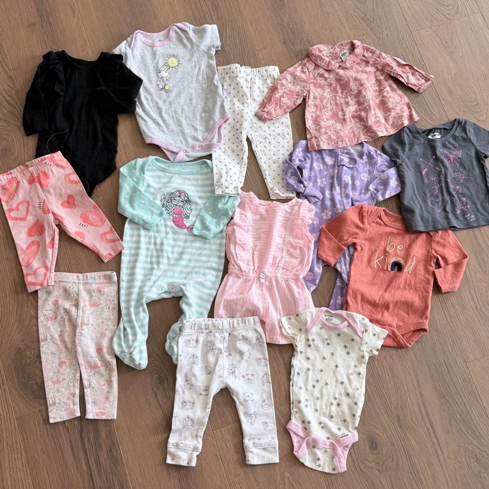 Baby Girl Clothing Lot 13pc Old Navy Gerber OshKosh 0-6M Bodysuits Leggings Pjs